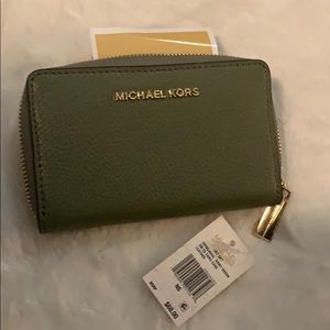 Army green Jet Set SM card case